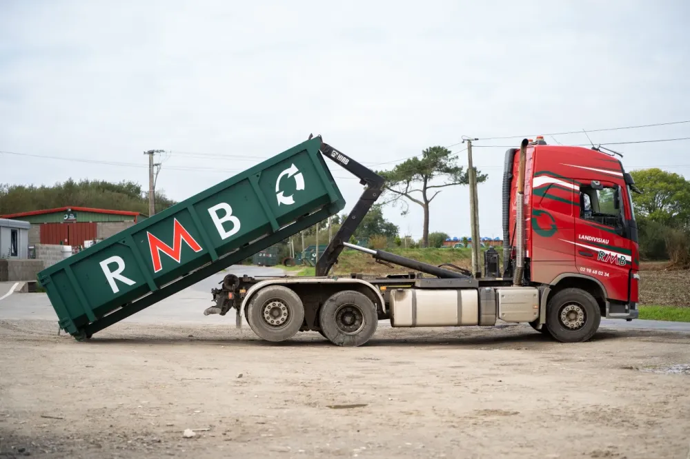 Location de bennes à Plougourvest